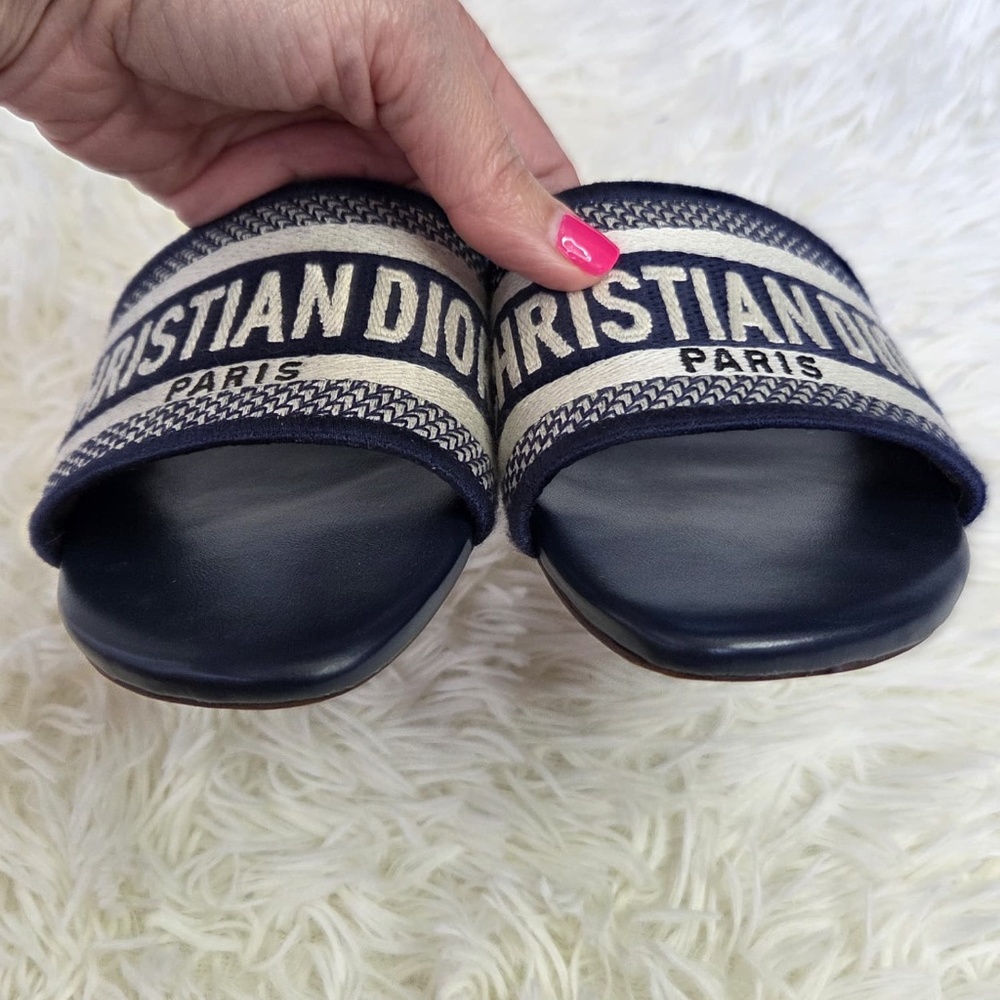 Dior Sandals With Navy Blue Fabric - Picture 6 of 11